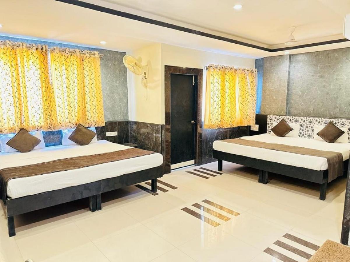Nakshatra Hotel Bānswāra エクステリア 写真